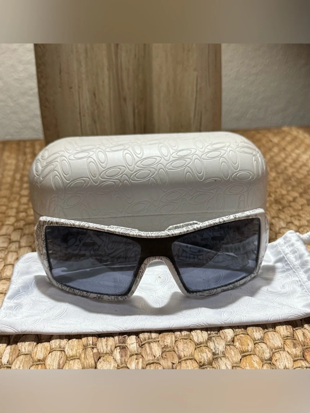 Oakley Oil Rig 03-461 White Text Print Grey Lens Made in USA Bag/Case